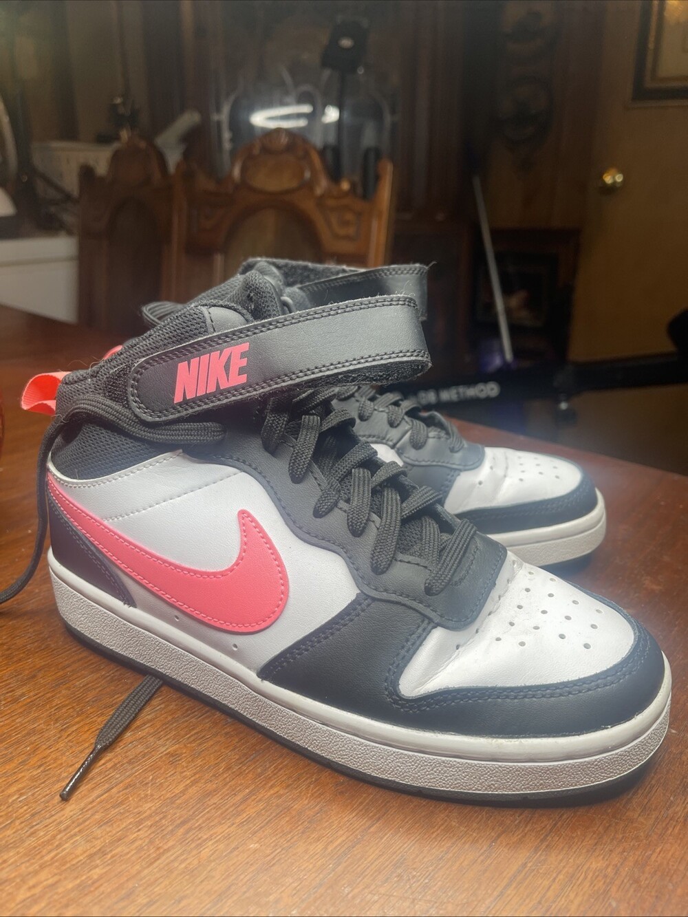 Nike|Court Borough Mid 2 Sneaker|Kids|Black/White/Pink|SZ 5Y